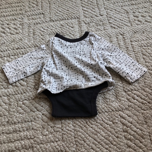 Nwot newborn outfit. - Picture 6 of 6